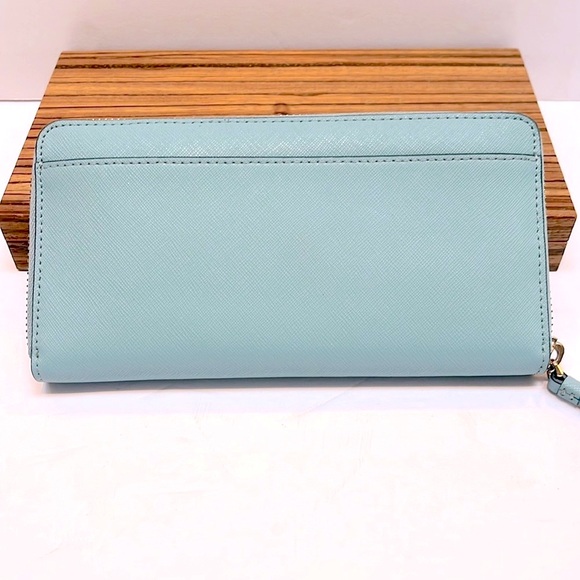 Kate Spade: Cameron Large Continental Wallet - Picture 4 of 9